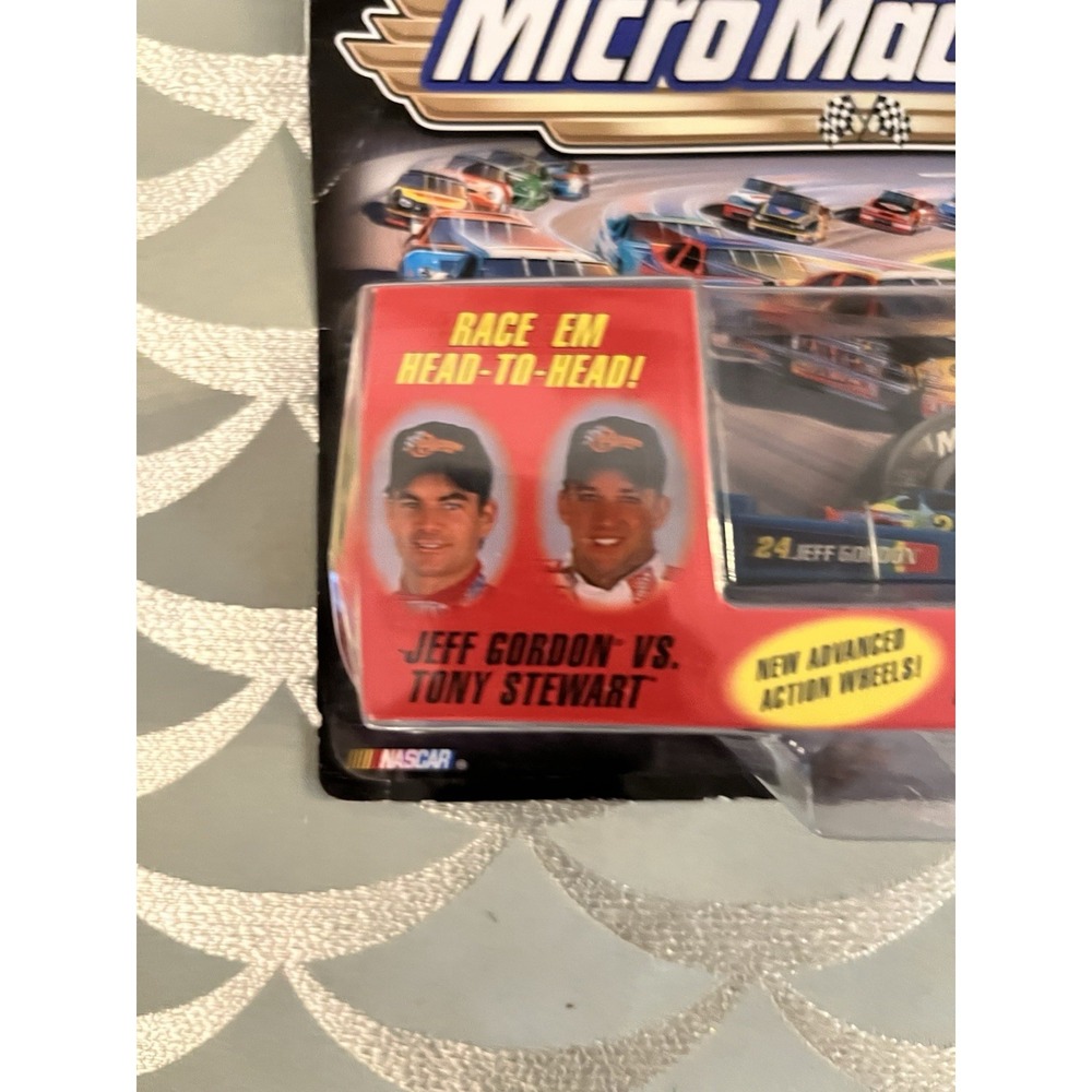 WINNERS CIRCLE MICRO MACHINES NASCAR JEFF GORDON TONY STEWART DUELING DRIVERS - Picture 2 of 16